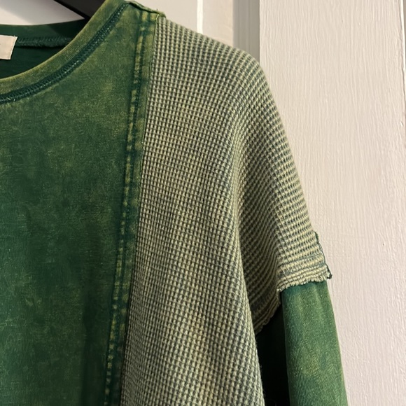 NWT Plus Size 1X/2X Green Mineral Wash Sweatshirt - Picture 6 of 9